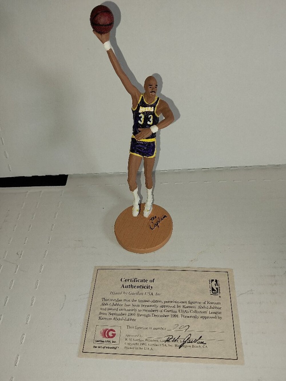 Gartlan USA Kareem Abdul-Jabbar 34 The Captain Figure with Purple Jersey